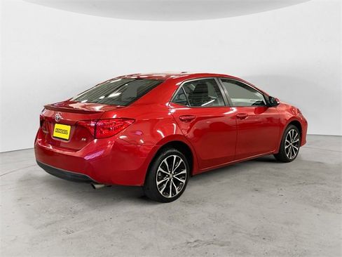Used 2017 Toyota Corolla SE image 6