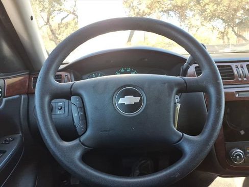 Used 2012 Chevrolet Impala Police FWD image 17