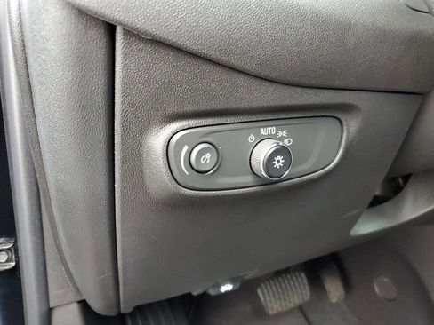 Certified 2024 Chevrolet Equinox LT image 9