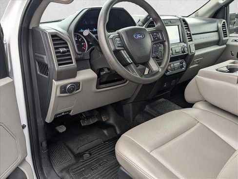 Used 2020 Ford F250 XL w/ STX Appearance Package image 9