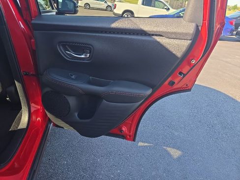 Certified 2025 Honda HR-V Sport image 30