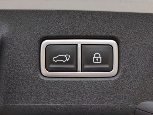 Used 2023 Kia Sorento SX Prestige image 14