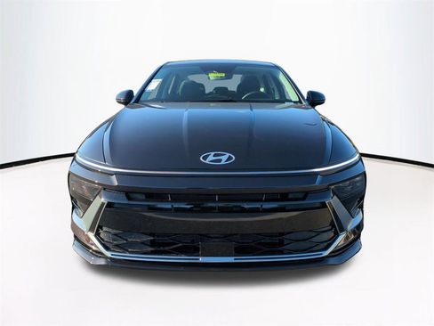 New 2026 Hyundai Sonata SEL image 3