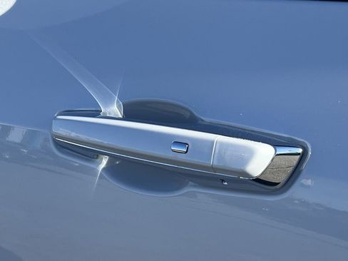 New 2026 GMC Terrain Denali w/ LPO, Floor Liner Package image 31