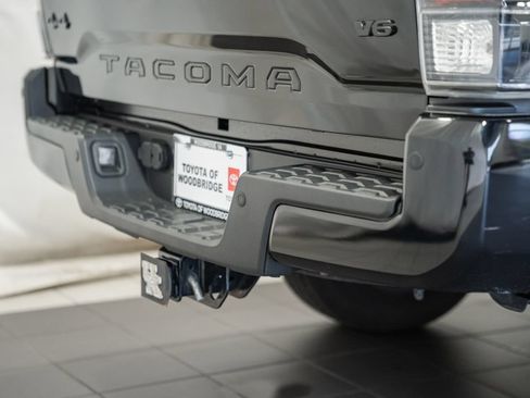 Used 2021 Toyota Tacoma Limited w/ Nightshade Package AWD/4WD image 9