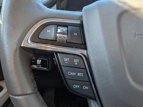 Certified 2023 Lincoln Nautilus AWD w/ Premium Package image 33