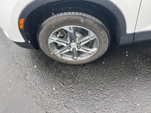 Used 2024 Chevrolet Blazer LT image 36