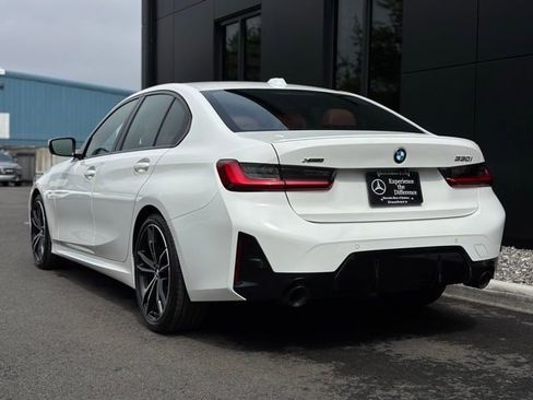 Used 2023 BMW 330i xDrive Sedan w/ M Sport Package image 5