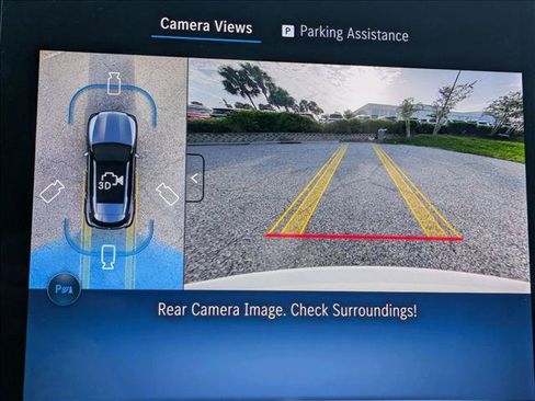 Used 2025 Mercedes-Benz GLC 300 4MATIC image 12