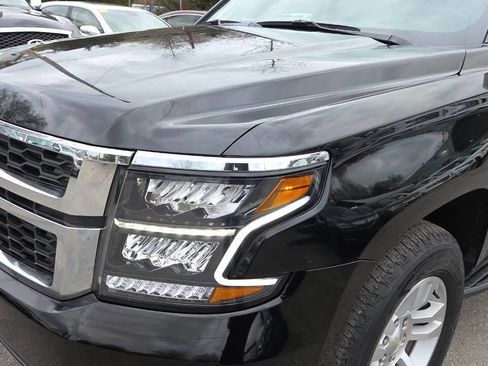 Used 2019 Chevrolet Suburban LT image 22
