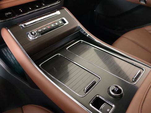 New 2026 Lincoln Aviator Reserve AWD/4WD image 8