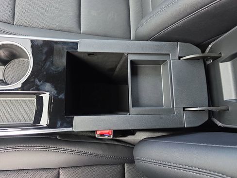 New 2026 Chevrolet Equinox LT w/ Convenience Package II image 26