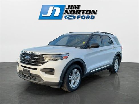 Used 2020 Ford Explorer XLT image 7