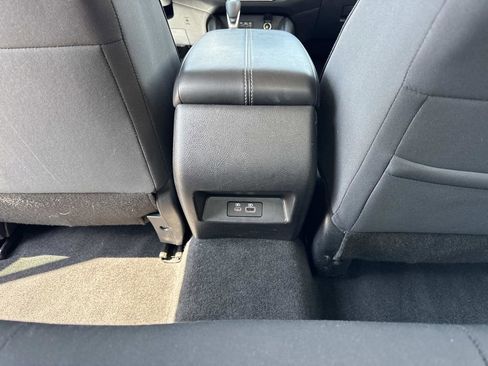 Used 2025 Nissan Altima 2.5 SV image 31