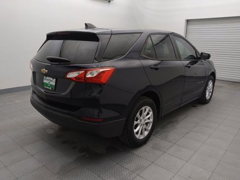 Used 2020 Chevrolet Equinox LS image 9