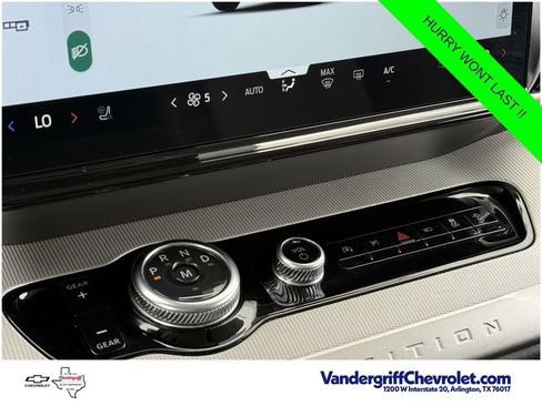 Used 2025 Ford Expedition Active AWD/4WD image 17