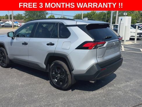 Used 2021 Toyota RAV4 XLE AWD/4WD image 6