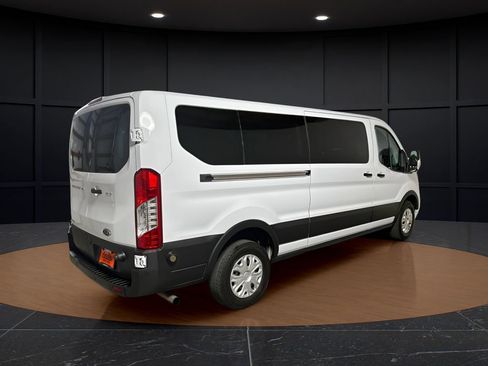Used 2024 Ford Transit 350 XLT RWD image 5
