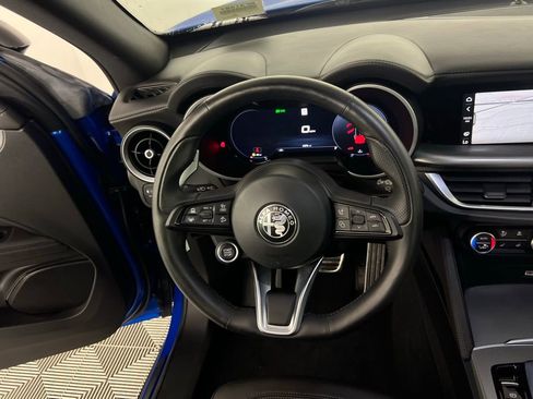 Used 2024 Alfa Romeo Stelvio Veloce image 14