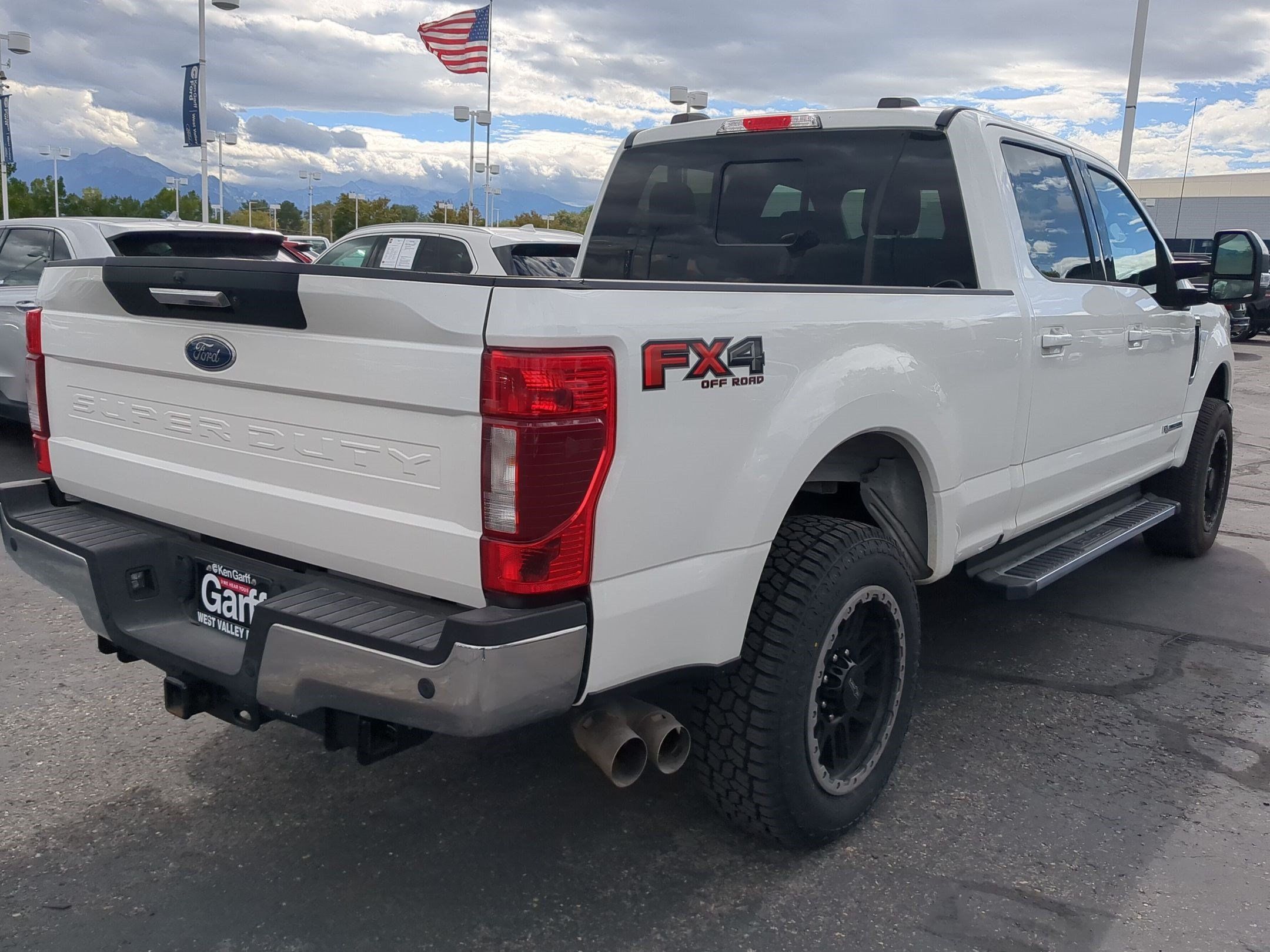 Used 2021 Ford F250 Lariat w/ Lariat Value Package AWD/4WD image 3