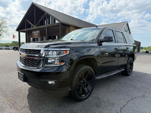 Used 2015 Chevrolet Tahoe LT w/ Luxury Package image 2