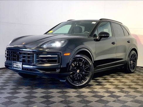 Certified 2024 Porsche Cayenne AWD/4WD image 1