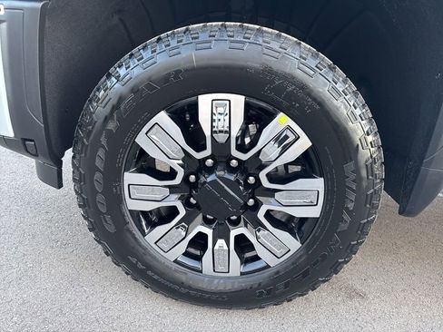 New 2026 GMC Sierra 2500 Denali w/ Denali Reserve Package image 36