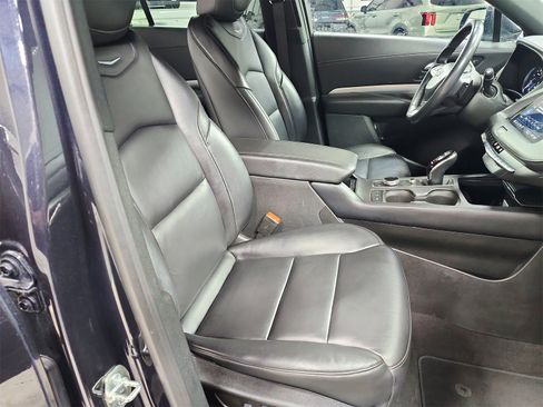 Used 2023 Cadillac XT4 Premium Luxury image 36