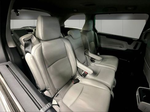 Used 2024 Honda Odyssey EX-L image 25