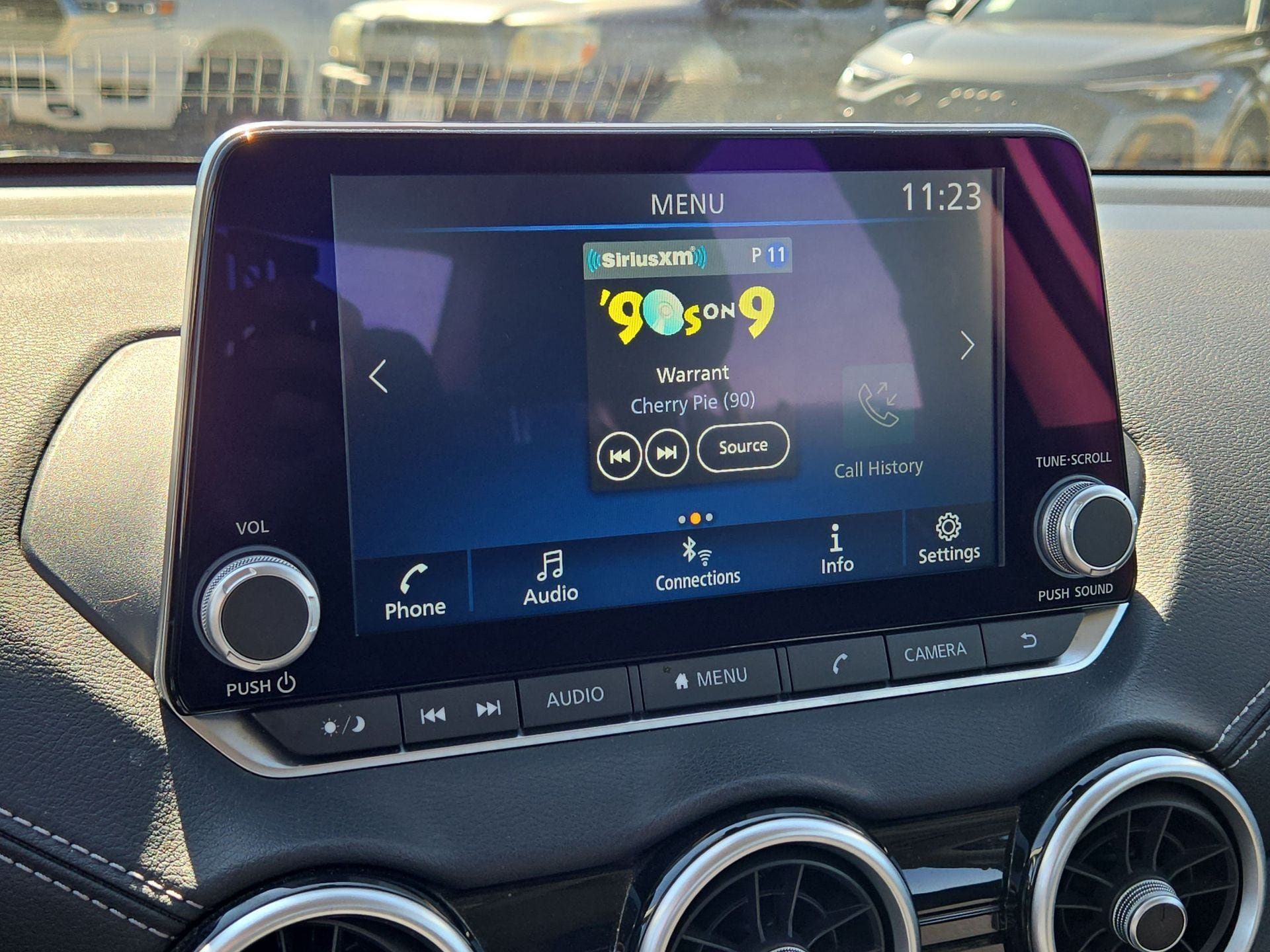 Used 2025 Nissan Sentra SV FWD image 19