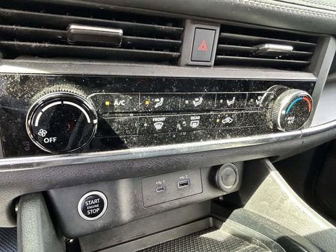 Used 2023 Nissan Rogue S image 20