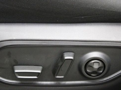 New 2025 Jeep Grand Cherokee Laredo image 18