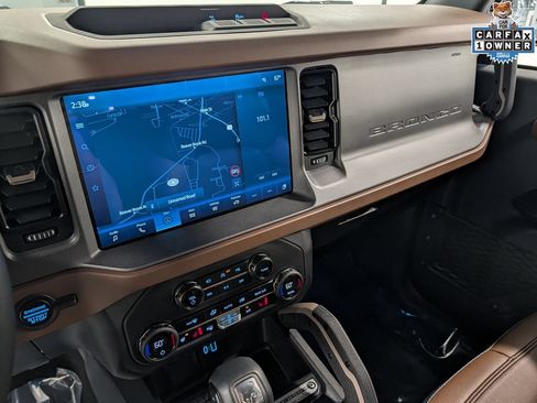 Used 2024 Ford Bronco Outer Banks AWD/4WD image 15