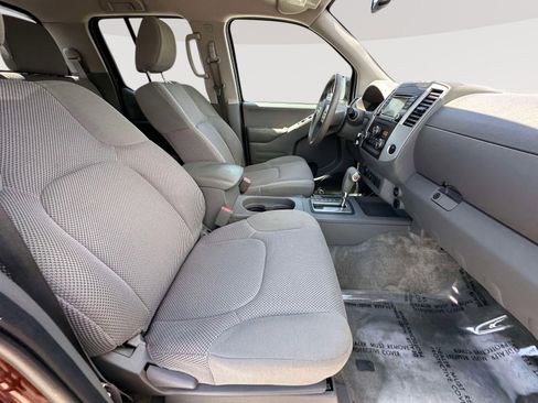 Used 2018 Nissan Frontier SV w/ Value Truck Package AWD/4WD image 23