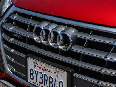 Used 2018 Audi Q5 2.0T Premium Plus w/ Premium Plus Package