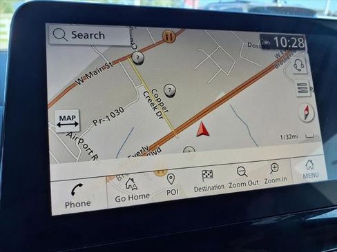 Used 2024 Nissan Armada SL w/ Captain's Chairs Package image 10