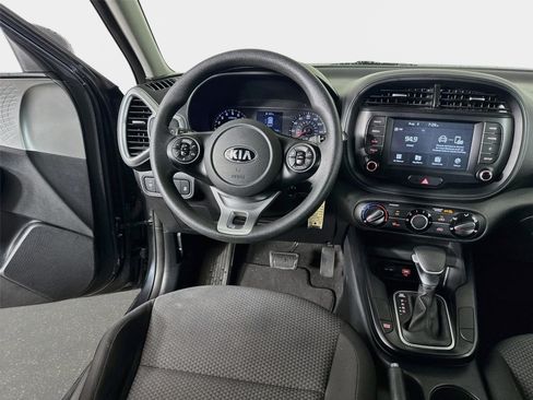 Used 2020 Kia Soul LX FWD image 21
