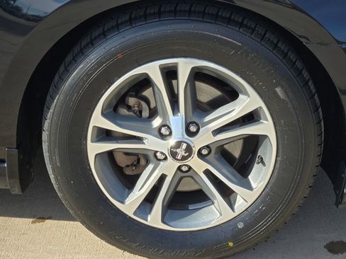 Used 2014 Ford Mustang Premium image 7