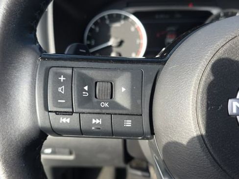 Used 2023 Nissan Rogue SV w/ SV Premium B Package FWD image 23