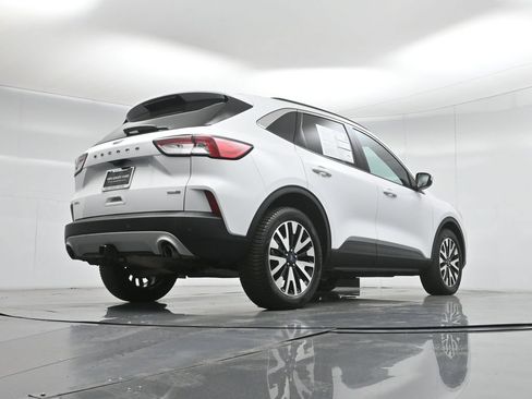 Certified 2020 Ford Escape SEL AWD/4WD image 48