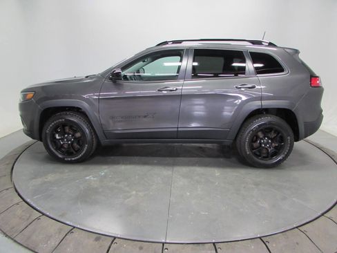 Used 2022 Jeep Cherokee Latitude w/ Sun & Sound Group image 4