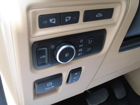 Used 2022 Ford F150 Lariat w/ Equipment Group 502A High AWD/4WD image 49
