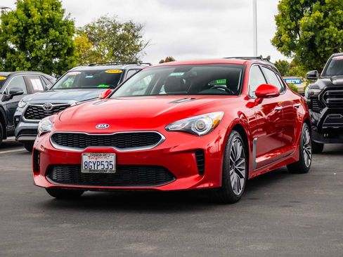 Used 2019 Kia Stinger RWD image 3