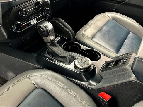 Used 2024 Ford Bronco Outer Banks image 15