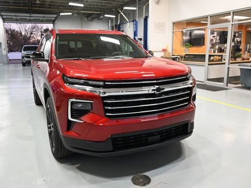 New 2026 Chevrolet Traverse LT w/ Driver Confidence Package image 3