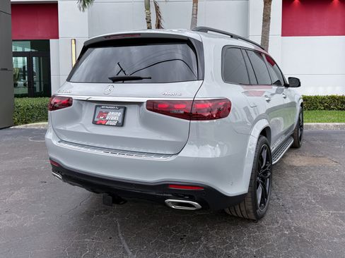 Used 2025 Mercedes-Benz GLS 580 GLS 580 image 21