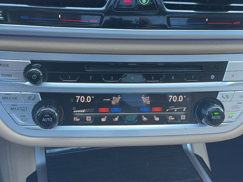 Used 2017 BMW 750i 750i image 29