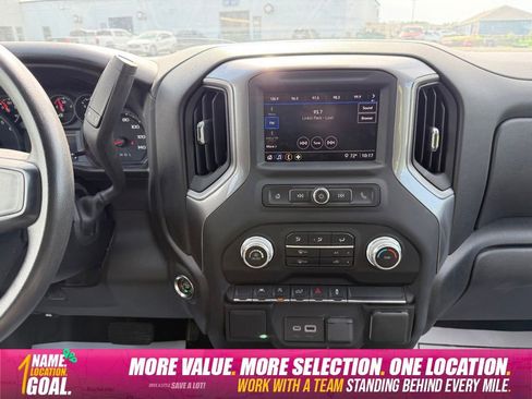 Used 2024 GMC Sierra 1500 Pro w/ Convenience Package AWD/4WD image 15