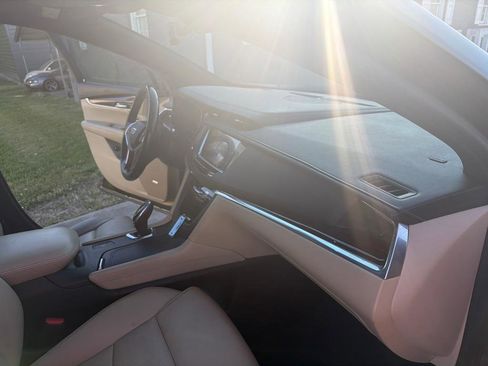 Used 2018 Cadillac XT5 Luxury w/ Driver Awareness Package image 20