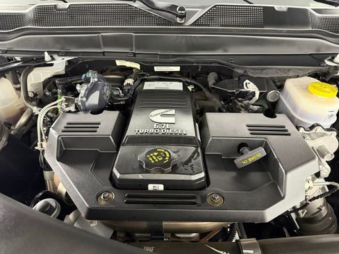 Used 2024 RAM 2500 Laramie w/ Safety Group AWD/4WD image 35